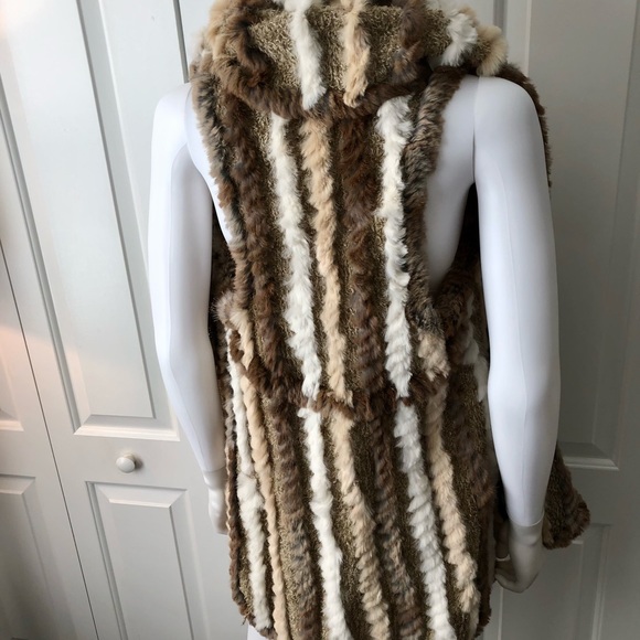 Woven Rabbit Vest - Picture 8 of 10